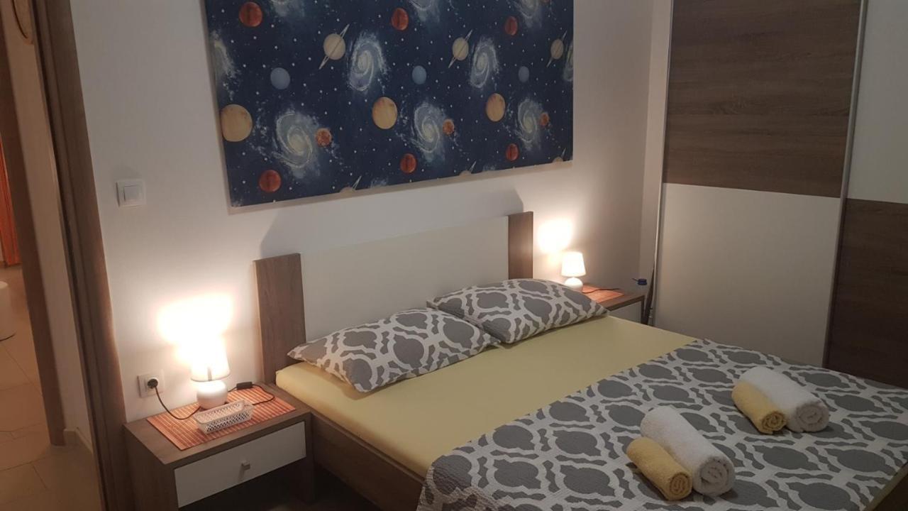 Ferienwohnung Orange Brist Pula Exterior foto